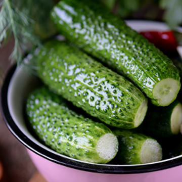 Швидкі малосольні огірочки