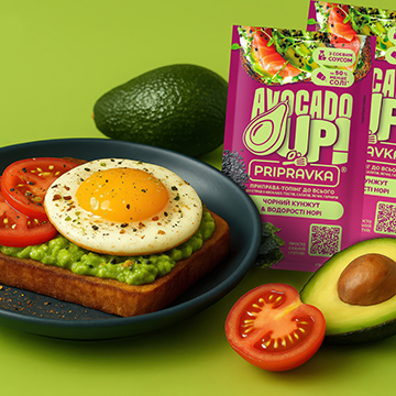 ТОСТ ІЗ АВОКАДО, ПОМІДОРАМИ ТА ЯЙЦЕМ